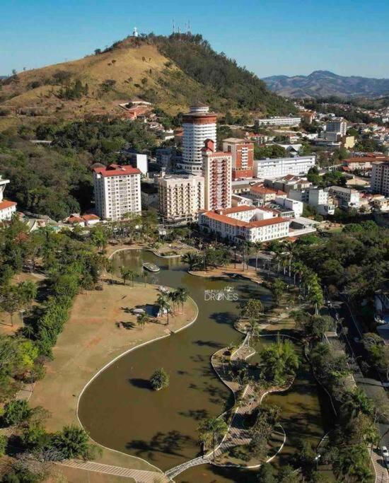 Casa Com Piscina Em Condominio Fechado Águas de Lindóia Kültér fotó